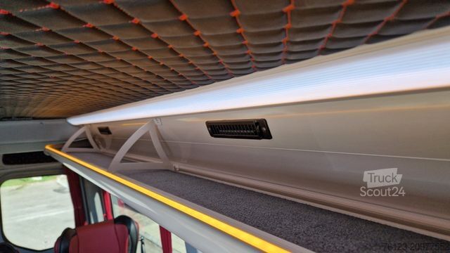 Microbuz MERCEDES-BENZ Sprinter 315 Tourer 9 SS  VIP Systemboden Stock