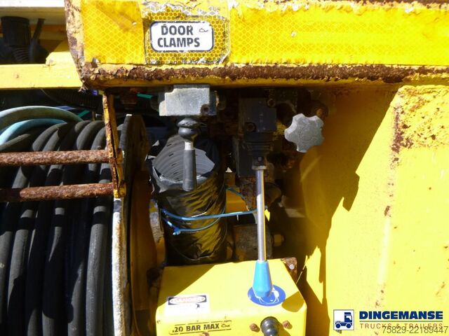 Засмукващо превозно средство Volvo FE 300 6X4 Whale vacuum tank 10.2 m3