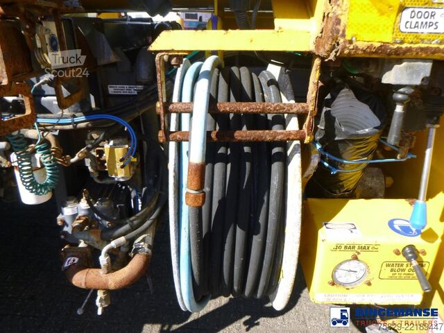 Засмукващо превозно средство Volvo FE 300 6X4 Whale vacuum tank 10.2 m3