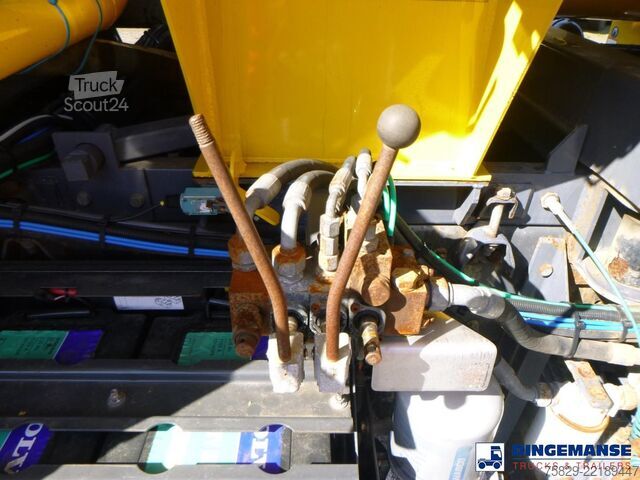 Piesūces transportlīdzeklis Volvo FE 300 6X4 Whale vacuum tank 10.2 m3