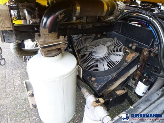 Kolkenzuiger DAF LF 55.220 4X2 Whale vacuum tank 8.1 m3
