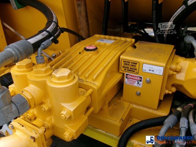 Відсмоктувач DAF LF 220 4X2 Whale vacuum tank 7 m3