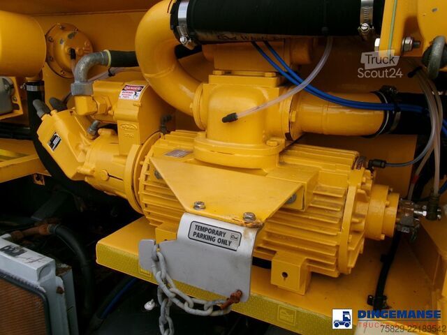 Відсмоктувач DAF LF 220 4X2 Whale vacuum tank 7 m3
