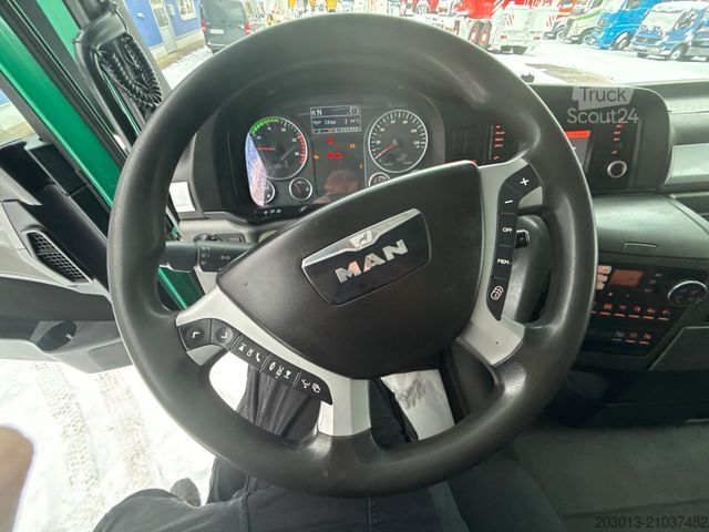 Haakarm vrachtwagen MAN TGX 26.440 Abrollkipper HYVA 20.60.S