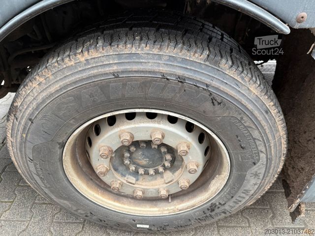 Haakarm vrachtwagen MAN TGX 26.440 Abrollkipper HYVA 20.60.S