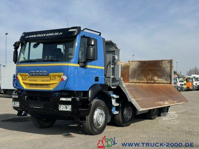 Kiepwagen Iveco 340T45 Trakker 8x4 Bordmatik Links+Hinten 351TKM