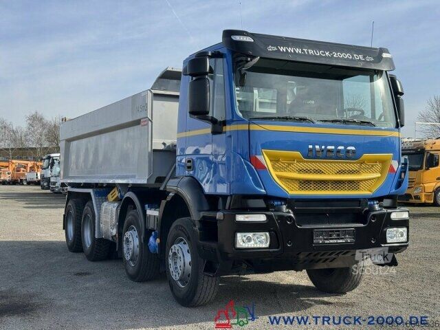 Kiepwagen Iveco 340T45 Trakker 8x4 Bordmatik Links+Hinten 351TKM