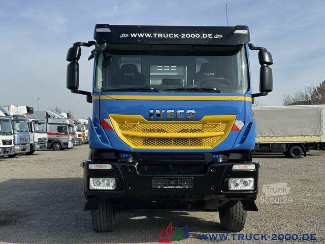 Kiepwagen Iveco 340T45 Trakker 8x4 Bordmatik Links+Hinten 351TKM