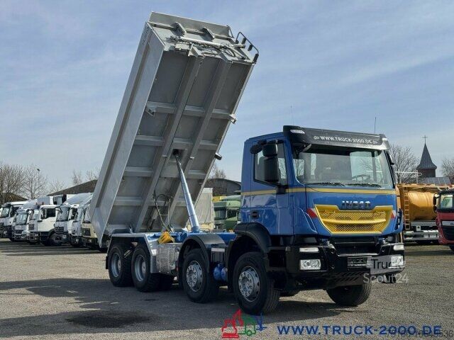 Kiepwagen Iveco 340T45 Trakker 8x4 Bordmatik Links+Hinten 351TKM