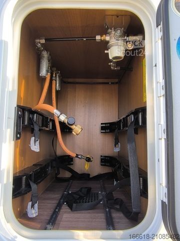 Kamper zintegrowany KNAUS VAN I 650 MEG Automatik, AHK, Solar