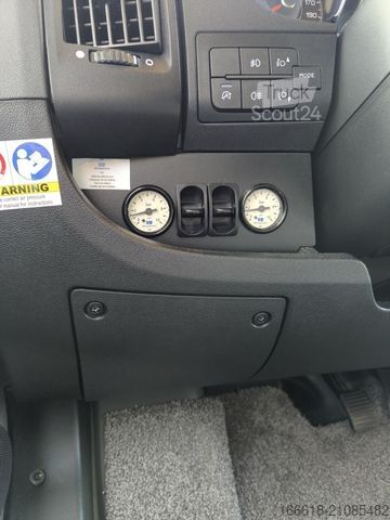 Kamper zintegrowany KNAUS VAN I 650 MEG Automatik, AHK, Solar