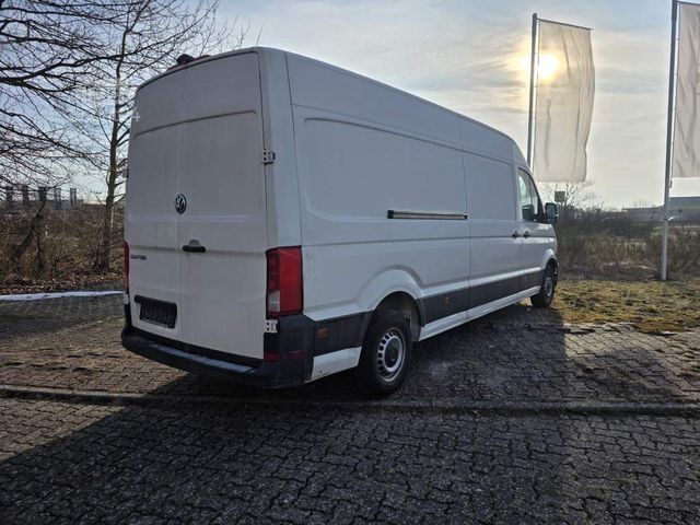 Højt tag varevogn VOLKSWAGEN Crafter 3,5 to, 1+2 Sitzer, AHK, 6 Gang man Scha