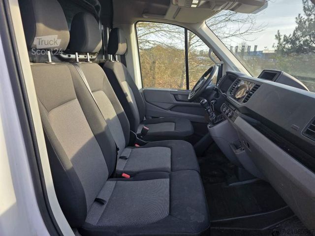 Højt tag varevogn VOLKSWAGEN Crafter 3,5 to, 1+2 Sitzer, AHK, 6 Gang man Scha