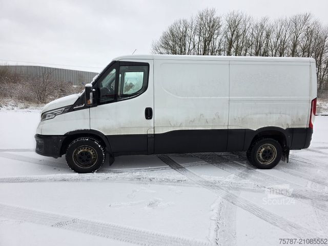 Панельний фургон IVECO 35S18 Daily, Wartungsvertrag, Klima