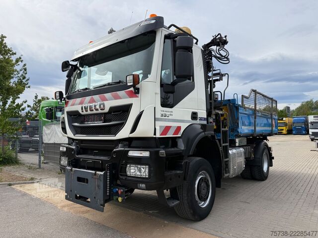 Üç taraflı damperli kamyon IVECO Trakker 330 4x4 Meiller Kipper+Hiab 088B-2 Funk