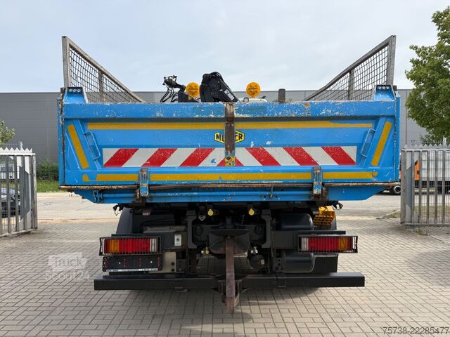 Üç taraflı damperli kamyon IVECO Trakker 330 4x4 Meiller Kipper+Hiab 088B-2 Funk