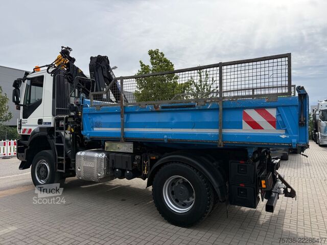 Üç taraflı damperli kamyon IVECO Trakker 330 4x4 Meiller Kipper+Hiab 088B-2 Funk