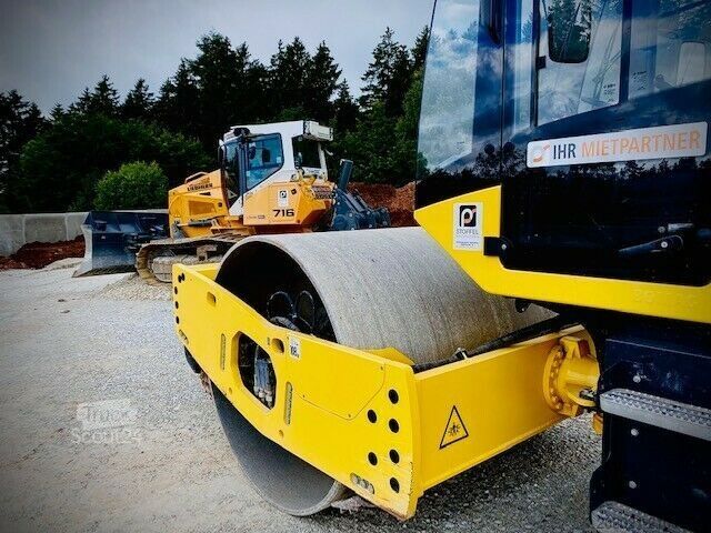 Μονότυμπανο οδοστρωτήρας BOMAG BW 213 PDH - 5 *Stampffußbandage*MIETEN*