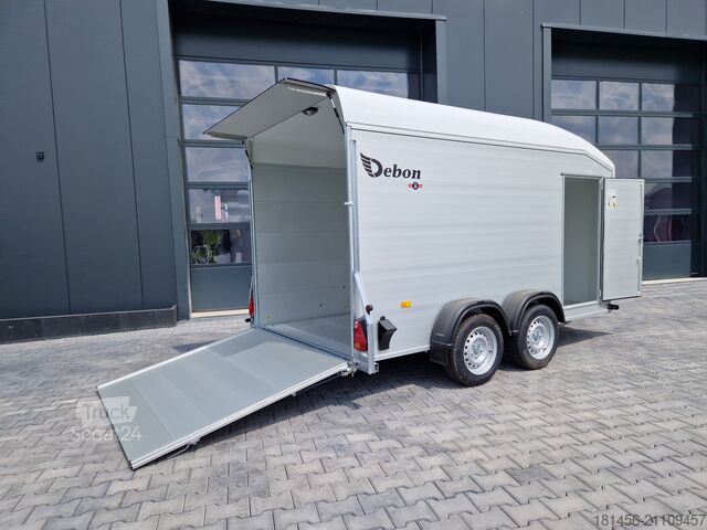 Motorradanhänger Cheval Liberté C700 aerodynamischer Koffer Pullman Fahrwerk 100km/H