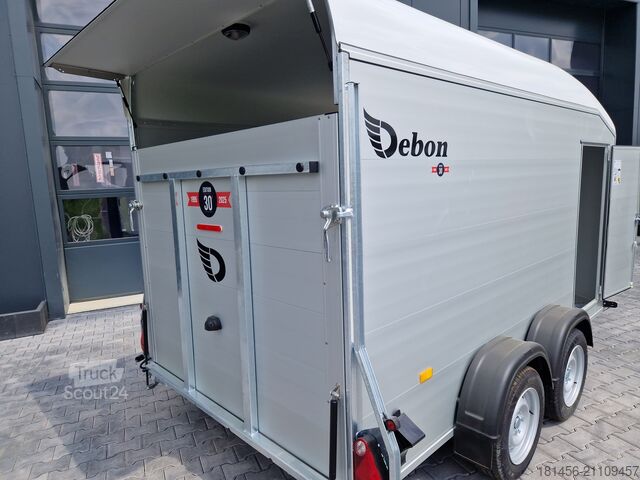 Motorradanhänger Cheval Liberté C700 aerodynamischer Koffer Pullman Fahrwerk 100km/H