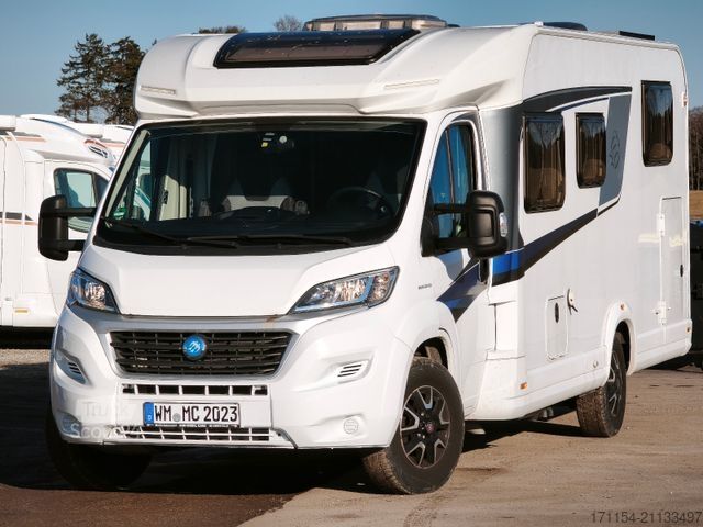 Polointegrovaný karavan KNAUS Sky-Ti 700 MEG Hydrauliche Hubstützen, Einzellb