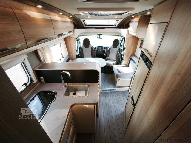 Polointegrovaný karavan KNAUS Sky-Ti 700 MEG Hydrauliche Hubstützen, Einzellb