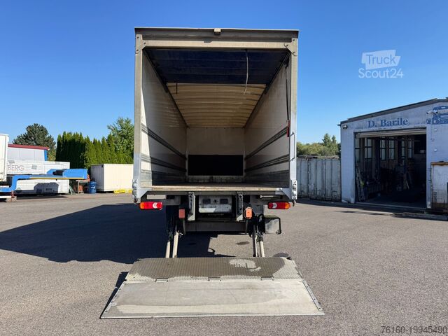 Caisse avec hayon rétractable Iveco EUROCARGO 160E25P