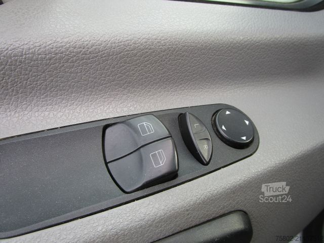 Dubă cu caroserie tip cutie MERCEDES-BENZ Sprinter 313 CDI *MAXI Koffer+3-Sitzer*Mod.2011*