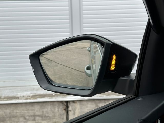 Kleinbus SKODA 1.5TSi Monte Carlo ACC NAVI PADACH KAMERA AHK