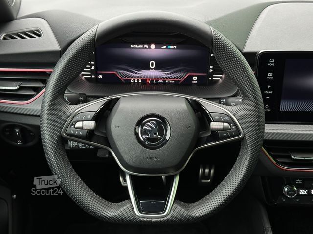 Kleinbus SKODA 1.5TSi Monte Carlo ACC NAVI PADACH KAMERA AHK