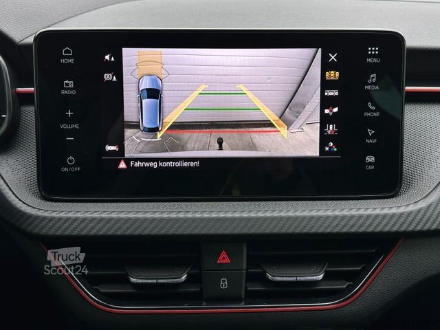 Kleinbus SKODA 1.5TSi Monte Carlo ACC NAVI PADACH KAMERA AHK