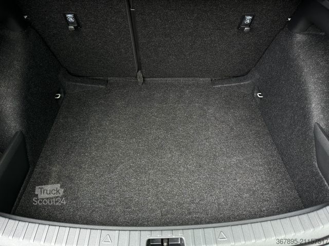 Kleinbus SKODA 1.5TSi Monte Carlo ACC NAVI PADACH KAMERA AHK