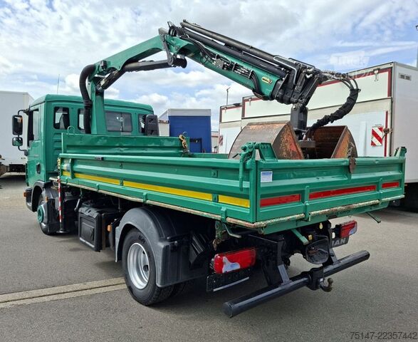 Furgón volquete trilateral MAN TGL 8.220 4x2 Meiller Kipper Kran Greifer Funk