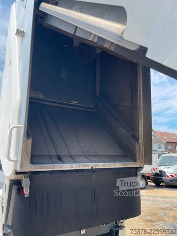 Balayeuse de voirie Hako Citymaster 1650 4x4 Kehrmasch.+Winterdie