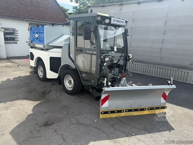 Balayeuse de voirie Hako Citymaster 1650 4x4 Kehrmasch.+Winterdie