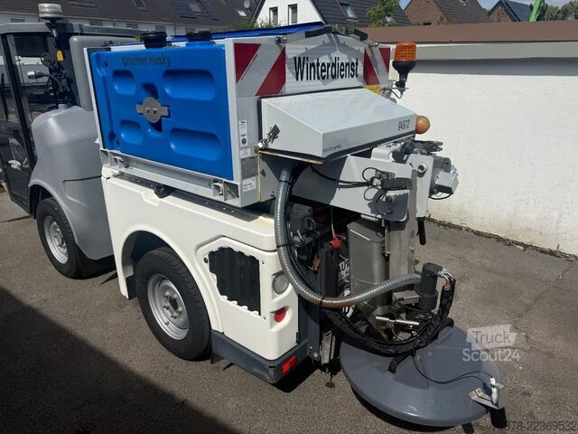 Balayeuse de voirie Hako Citymaster 1650 4x4 Kehrmasch.+Winterdie