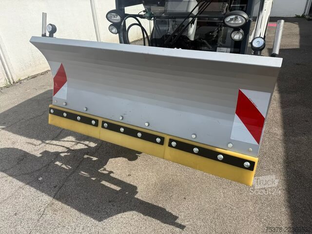 Balayeuse de voirie Hako Citymaster 1650 4x4 Kehrmasch.+Winterdie
