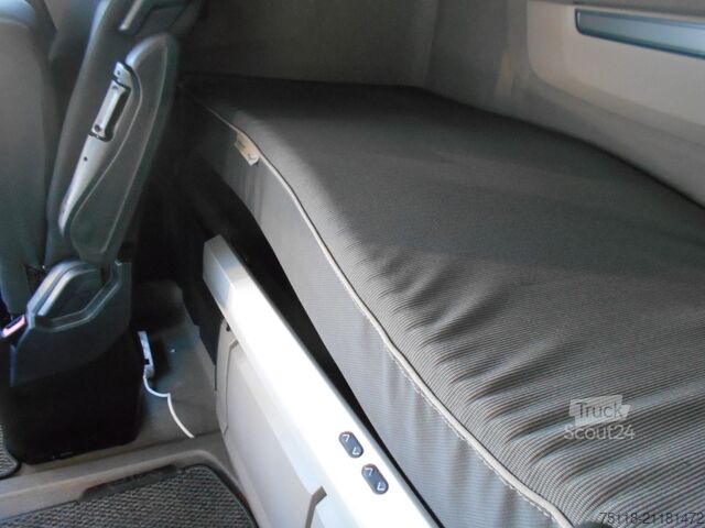 Standardní tahač DAF XG 480