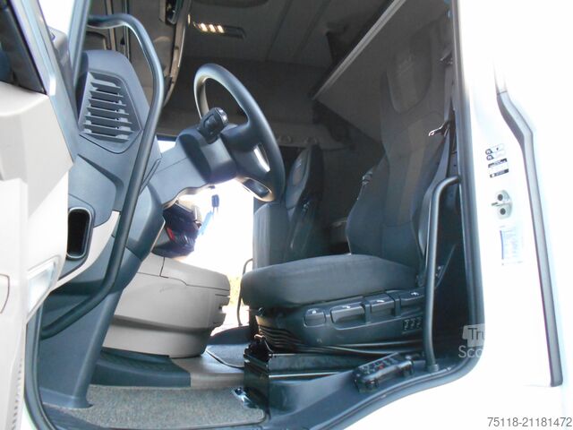 Standardní tahač DAF XG 480