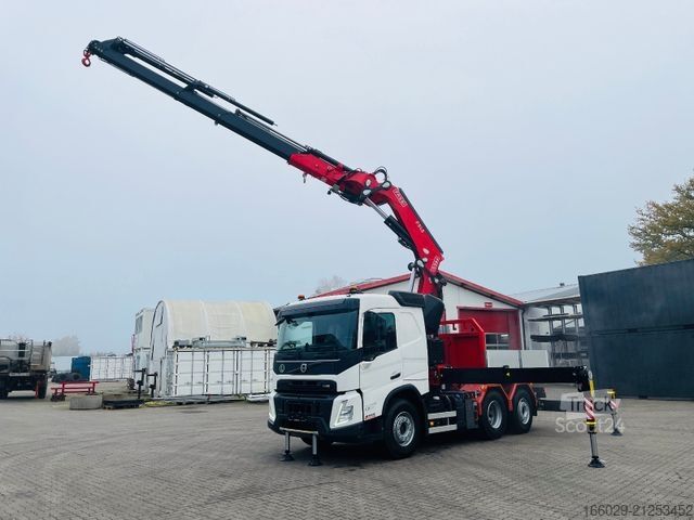 Ciężarówka ciężkiego typu VOLVO FMX 540 6x2 mit Kran Fassi F545.2.28