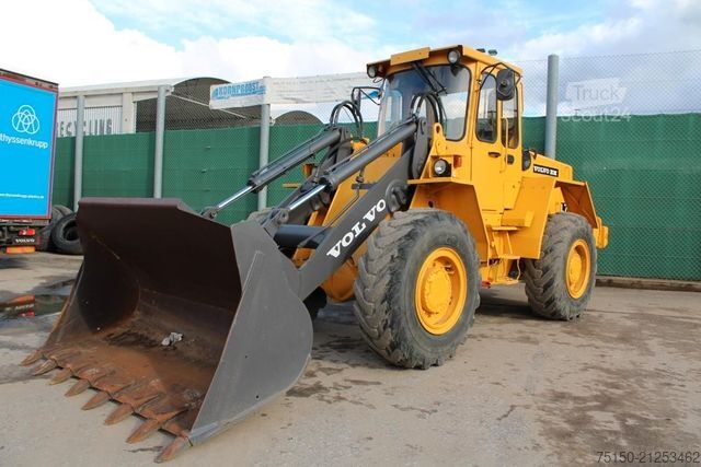 Kerekes rakodó VOLVO L70 - Nr.: 454