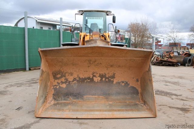 Kerekes rakodó LIEBHERR L580 -  Waage - Nr.: 568