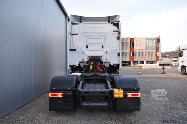 Standaard trekker MERCEDES-BENZ Actros 1845 LS Retarder ADR Standklima