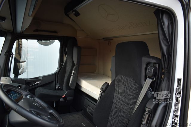 Standaard trekker MERCEDES-BENZ Actros 1845 LS Retarder ADR Standklima
