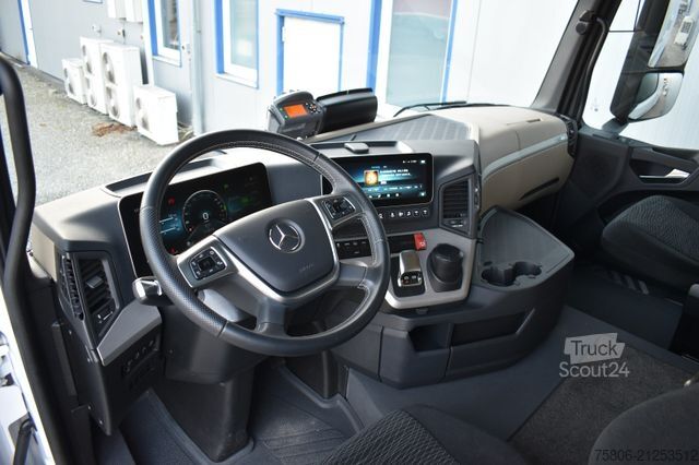 Standaard trekker MERCEDES-BENZ Actros 1845 LS Retarder ADR Standklima