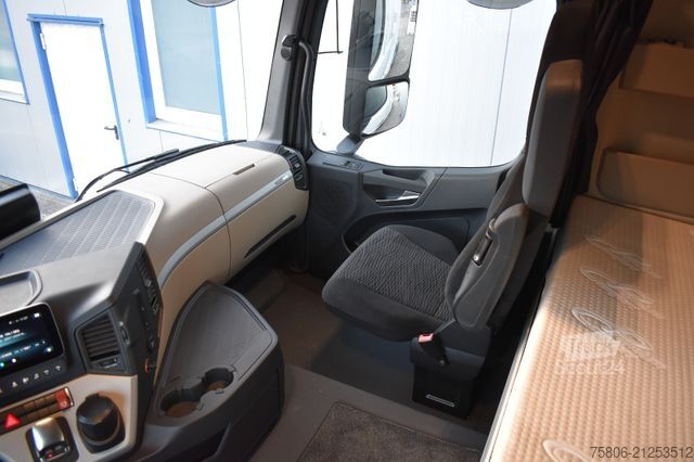 Standaard trekker MERCEDES-BENZ Actros 1845 LS Retarder ADR Standklima