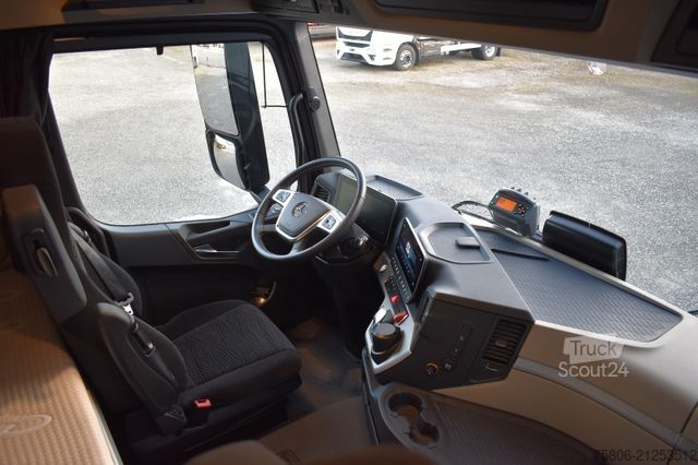 Standaard trekker MERCEDES-BENZ Actros 1845 LS Retarder ADR Standklima