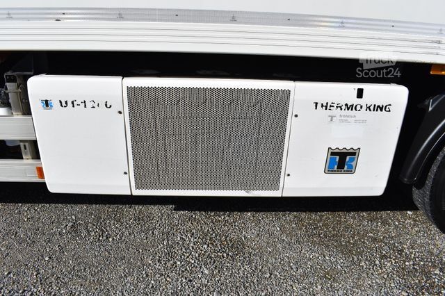 Рефрижераторний вантажівка MERCEDES-BENZ Actros 2548 L 6x2 E6 GIGA Retarder neuer Motor