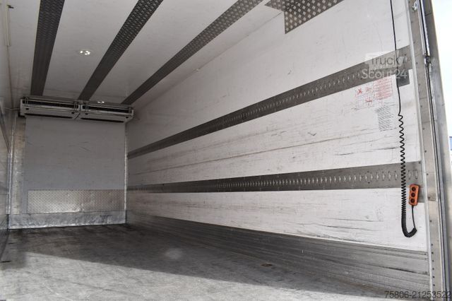 Рефрижераторний вантажівка MERCEDES-BENZ Actros 2548 L 6x2 E6 GIGA Retarder neuer Motor