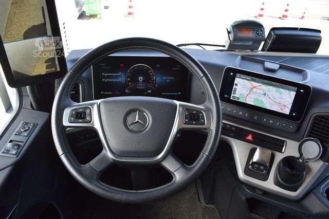 Standaard trekker MERCEDES-BENZ Actros 1845 LS 4x2 E6 Retarder Neuwertig